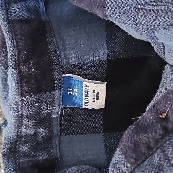 Boys 3T outfit - Picture 3 of 9